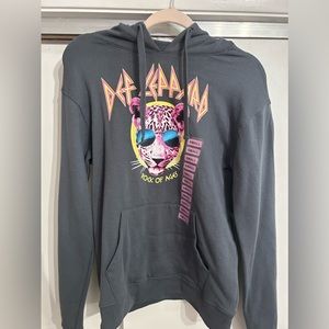 Thin sweatshirt gray with print on front